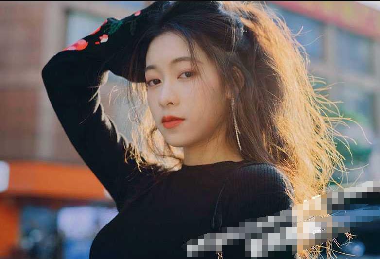 体操冠军吴柳芳人设崩塌,恋爱出轨成众矢之的